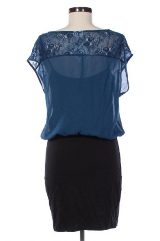 Ruha VILA, Méret M, Szín Sokszínű, Ár 1 489 Ft