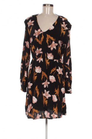 Šaty  Vero Moda, Veľkosť M, Farba Viacfarebná, Cena  1,95 €