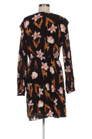 Šaty  Vero Moda, Veľkosť M, Farba Viacfarebná, Cena  1,95 €
