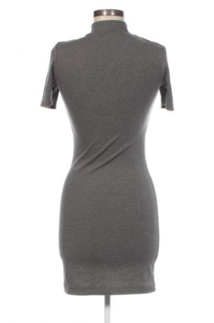 Рокля Zara, Размер S, Цвят Сив, Цена 3,57 €