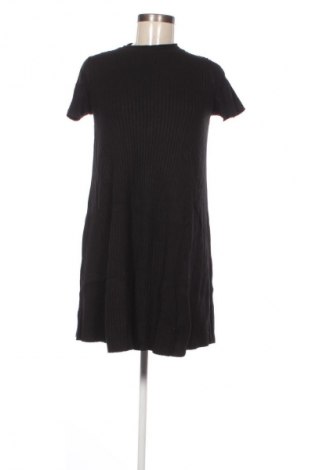 Šaty  Zara Knitwear, Veľkosť M, Farba Čierna, Cena  1,95 €