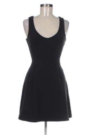 Рокля Zara Trafaluc, Размер S, Цвят Черен, Цена 4,09 €