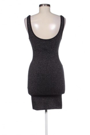 Рокля Zara Trafaluc, Размер S, Цвят Многоцветен, Цена 4,60 €