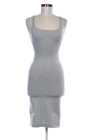 Рокля Zara Trafaluc, Размер S, Цвят Сив, Цена 5,11 €