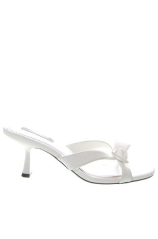Γυναικείες παντόφλες Nine West, Μέγεθος 38, Χρώμα Λευκό, Τιμή 47,99 €, #136787124