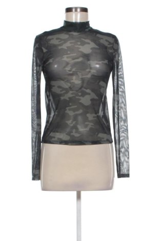 Дамска блуза Bershka, Размер M, Цвят Многоцветен, Цена 4,09 €, #136733403