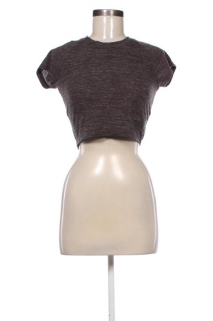 Bluză de femei Gymshark, Mărime S, Culoare Gri, Preț 55,99 Lei, #136769834