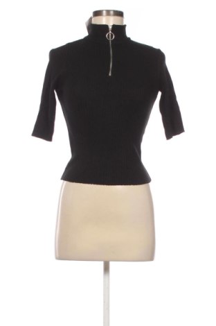 Dámská halenka Bershka, Velikost XS, Barva Černá, Cena  159,00 Kč, #136773309