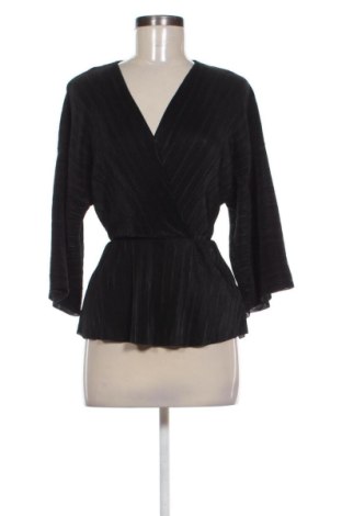 Дамска блуза Gina Tricot, Размер M, Цвят Черен, Цена 2,55 €, #136781433