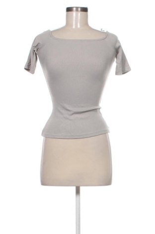 Bluză de femei H&M, Mărime XS, Culoare Bej, Preț 48,99 Lei, #136795044