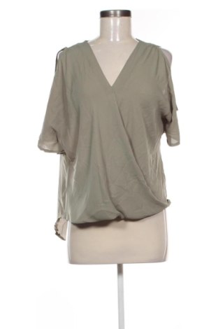 Bluză de femei Amisu, Mărime S, Culoare Verde, Preț 37,99 Lei, #136834470