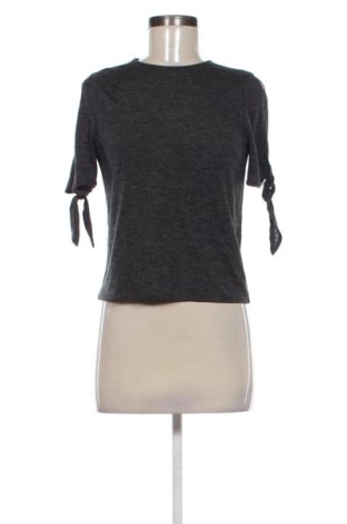 Bluză de femei Zara, Mărime S, Culoare Gri, Preț 57,99 Lei, #136847603