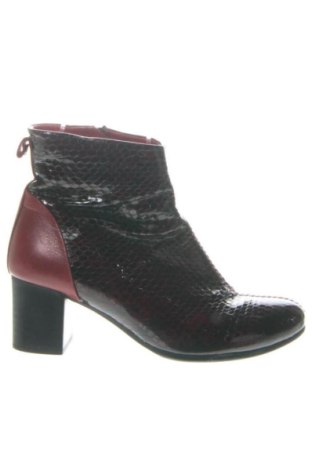 Női bokacsizma Unbranded, Méret 37, Szín Sokszínű, Ár 16 209 Ft, #136778556