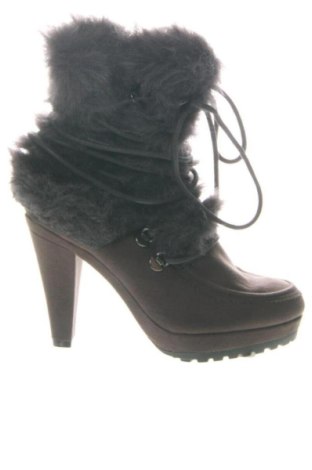 Botine de damă Unbranded, Mărime 35, Culoare Maro, Preț 169,99 Lei, #136792338