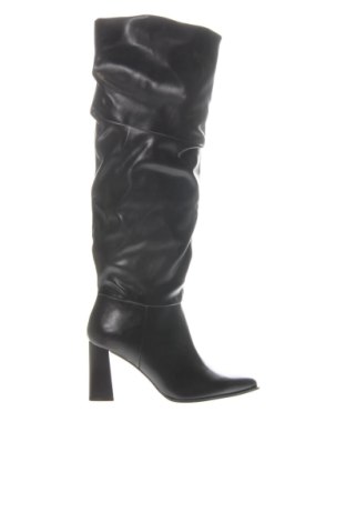 Дамски ботуши Stradivarius, Размер 37, Цвят Червен, Цена 27,09 €, #136838989