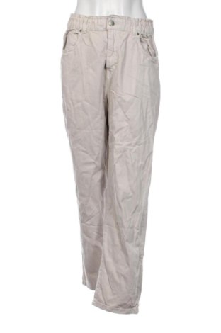 Blugi de femei Pull&Bear, Mărime M, Culoare Bej, Preț 77,99 Lei, #136708996