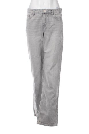 Damskie jeansy Bershka, Rozmiar S, Kolor Szary, Cena 61,99 zł, #136712660