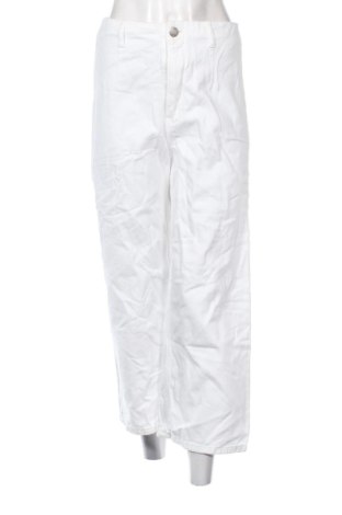 Blugi de femei Zara, Mărime M, Culoare Alb, Preț 91,99 Lei, #136737328