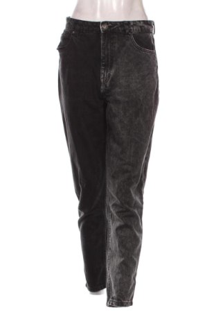 Blugi de femei Bershka, Mărime L, Culoare Negru, Preț 93,84 Lei, #136737676