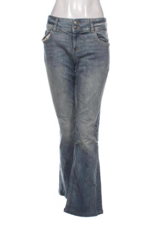 Дамски дънки Bershka, Размер XL, Цвят Син, Цена 20,37 €, #136739028