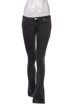 Blugi de femei Acne, Mărime M, Culoare Negru, Preț 1.681,37 Lei, #136761053