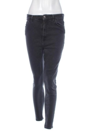 Damen Jeans Bershka, Größe M, Farbe Grau, Preis 8,99 €, #136771951