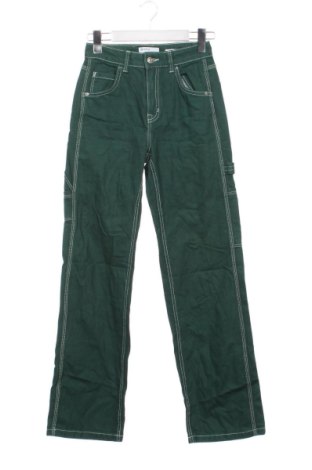 Дамски дънки Bershka, Размер XXS, Цвят Зелен, Цена 11,24 €, #136781927