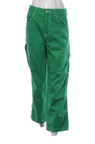 Дамски дънки Bershka, Размер S, Цвят Зелен, Цена 8,18 €, #136782118