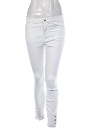 Damskie jeansy Mohito, Rozmiar S, Kolor Biały, Cena 70,92 zł, #136795852