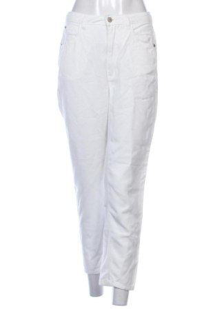Blugi de femei Guess, Mărime M, Culoare Alb, Preț 187,68 Lei, #136800848