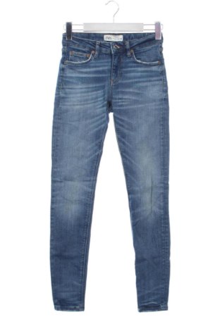 Damskie jeansy Zara, Rozmiar XS, Kolor Niebieski, Cena 75,02 zł, #136802590