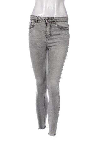 Damen Jeans Stradivarius, Größe S, Farbe Grau, Preis 8,99 €, #136802845