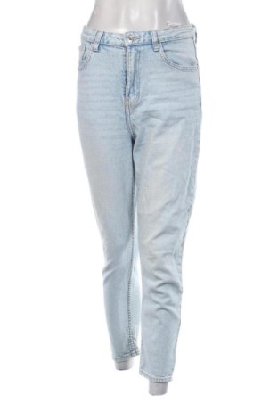 Damskie jeansy Bershka, Rozmiar S, Kolor Niebieski, Cena 103,38 zł, #136805176