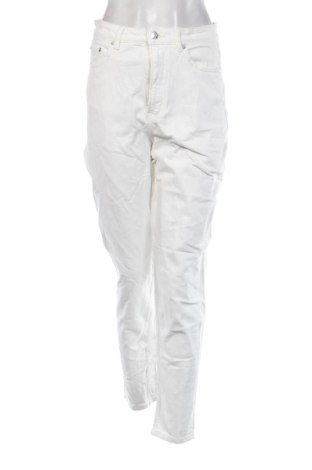 Дамски дънки H&M, Размер S, Цвят Бял, Цена 9,20 €, #136808008