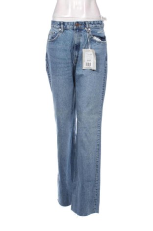 Дамски дънки Pull&Bear, Размер L, Цвят Син, Цена 18,40 €, #136809863