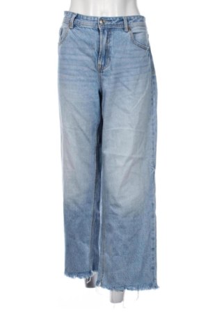 Damskie jeansy Stradivarius, Rozmiar L, Kolor Niebieski, Cena 105,99 zł, #136821739
