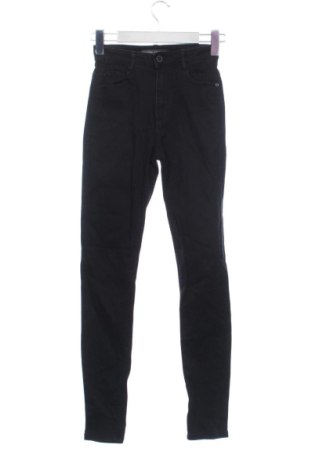 Blugi de femei Bershka, Mărime XXS, Culoare Negru, Preț 49,99 Lei, #136822140