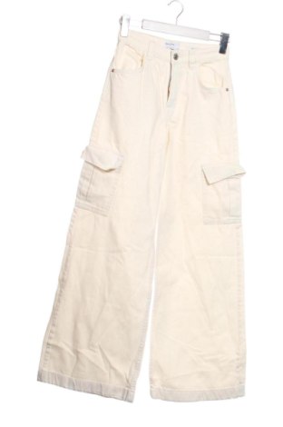 Damskie jeansy Bershka, Rozmiar XXS, Kolor ecru, Cena 67,99 zł, #136822857