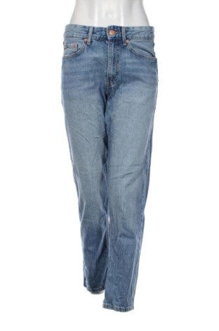 Blugi de femei Bershka, Mărime M, Culoare Albastru, Preț 86,99 Lei, #136823695