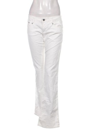 Дамски дънки Calvin Klein Jeans, Размер M, Цвят Бял, Цена 28,12 €, #136833862