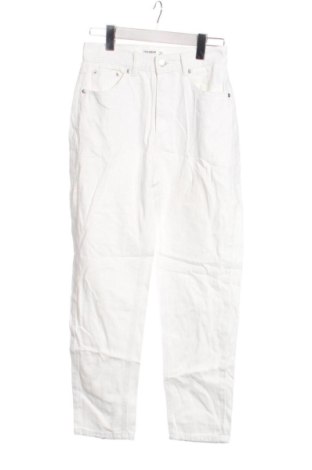 Дамски дънки Pull&Bear, Размер XS, Цвят Бял, Цена 16,87 €, #136834266