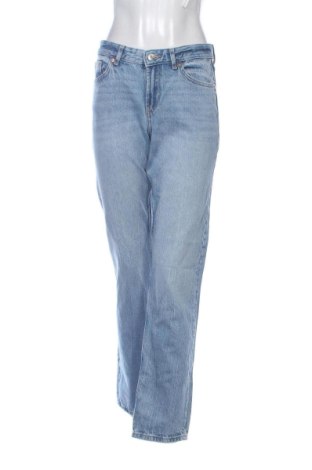 Blugi de femei Bershka, Mărime S, Culoare Albastru, Preț 89,99 Lei, #136690278