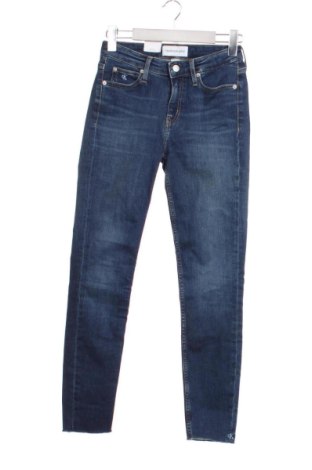 Damskie jeansy Calvin Klein Jeans, Rozmiar XS, Kolor Niebieski, Cena 422,99 zł, #136680098