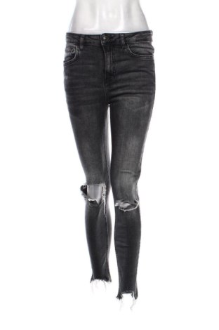 Blugi de femei Cropp, Mărime M, Culoare Gri, Preț 47,99 Lei, #136799286