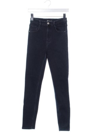 Damskie jeansy Zara, Rozmiar XS, Kolor Niebieski, Cena 83,26 zł, #136805857