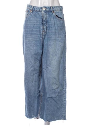 Damskie jeansy Pull&Bear, Rozmiar L, Kolor Niebieski, Cena 61,99 zł, #136816711