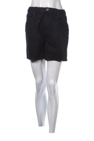 Дамски къс панталон Pull&Bear, Размер M, Цвят Черен, Цена 9,78 €, #136768513