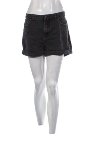 Дамски къс панталон Vero Moda, Размер L, Цвят Черен, Цена 7,15 €, #136792074
