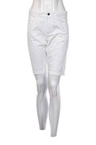 Дамски къс панталон United Colors Of Benetton, Размер M, Цвят Бял, Цена 14,00 €, #136835650