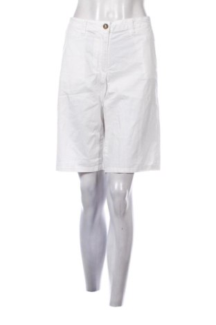 Дамски къс панталон Tom Tailor, Размер XL, Цвят Бял, Цена 46,63 €, #136840413